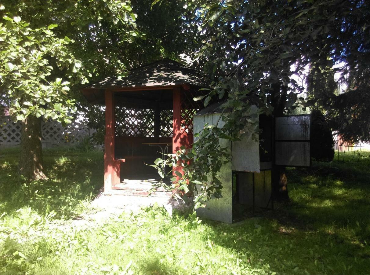 Noclegi-Splywy Bugiem Slawatycze Exterior photo