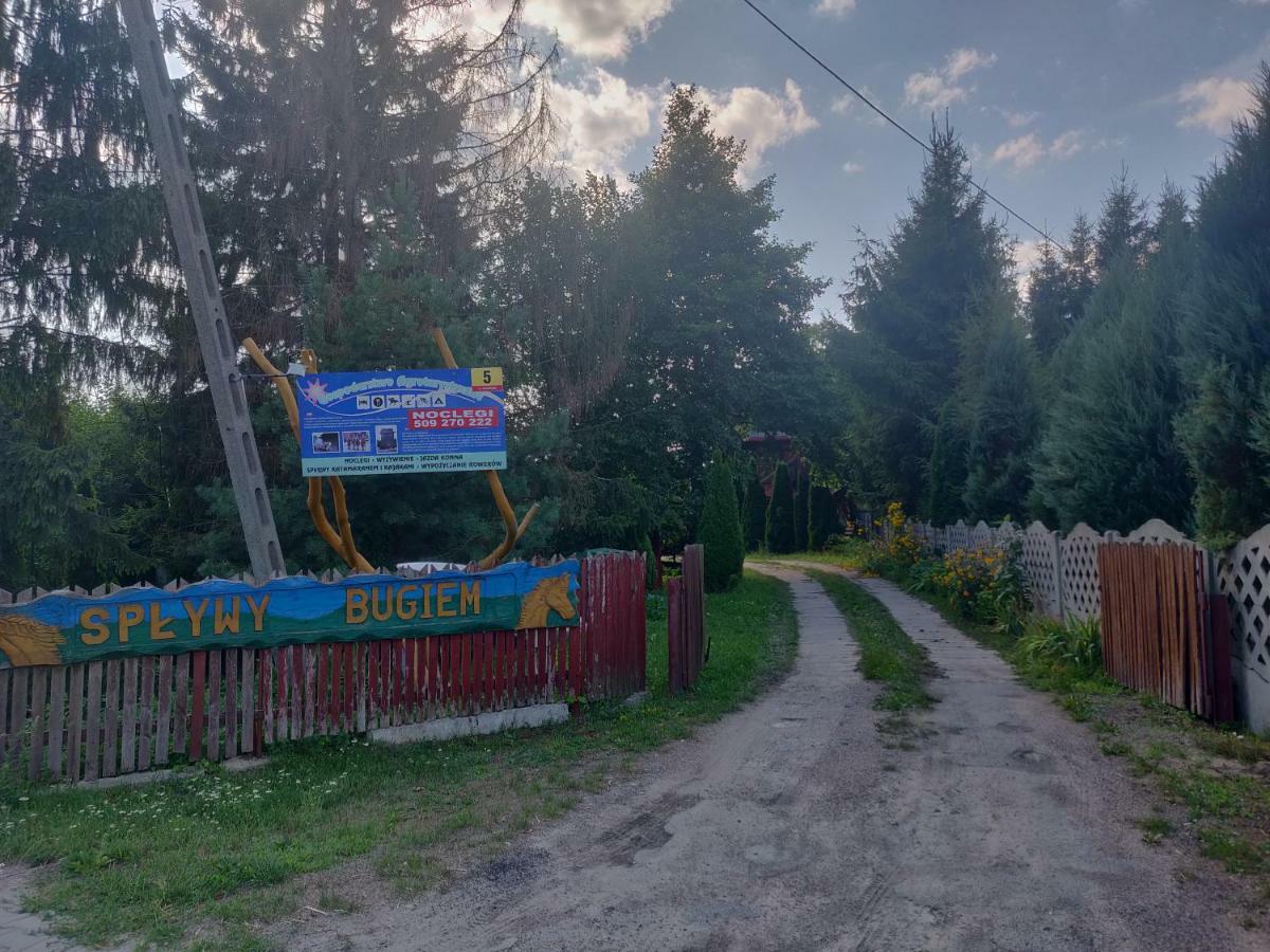 Noclegi-Splywy Bugiem Slawatycze Exterior photo